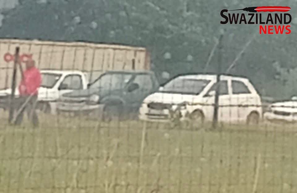 BREAKING NEWS: Shiselweni Regional Administrator Themba Masuku orders armed police officers to remove ‘Chief’ Mandla Matsebula from Mbangweni uMphakatsi, says he is not a legitimate Chief.