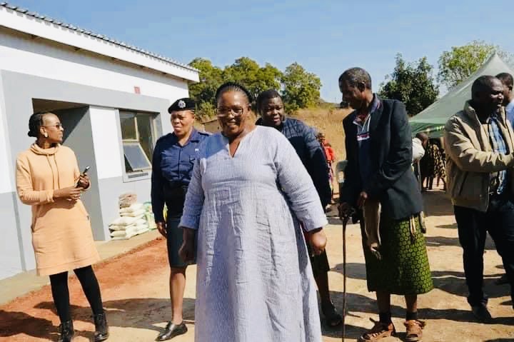 Deputy Prime Minister Thuli Dladla presents two bedroom house to Ntfonjeni Inkhundla widow Sisana Juana Hlatjwako.