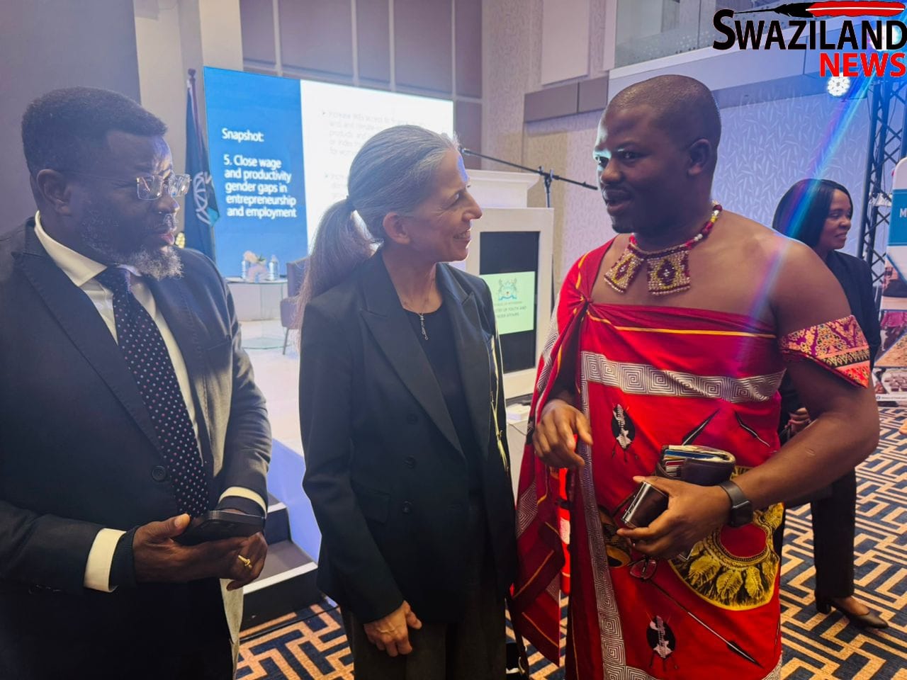 Swaziland News editor Zweli Martin Dlamini in Botswana for World Bank Gender Equality report presentation, meets Regional Director Anna Wellenstein and Youth Affairs Minister.