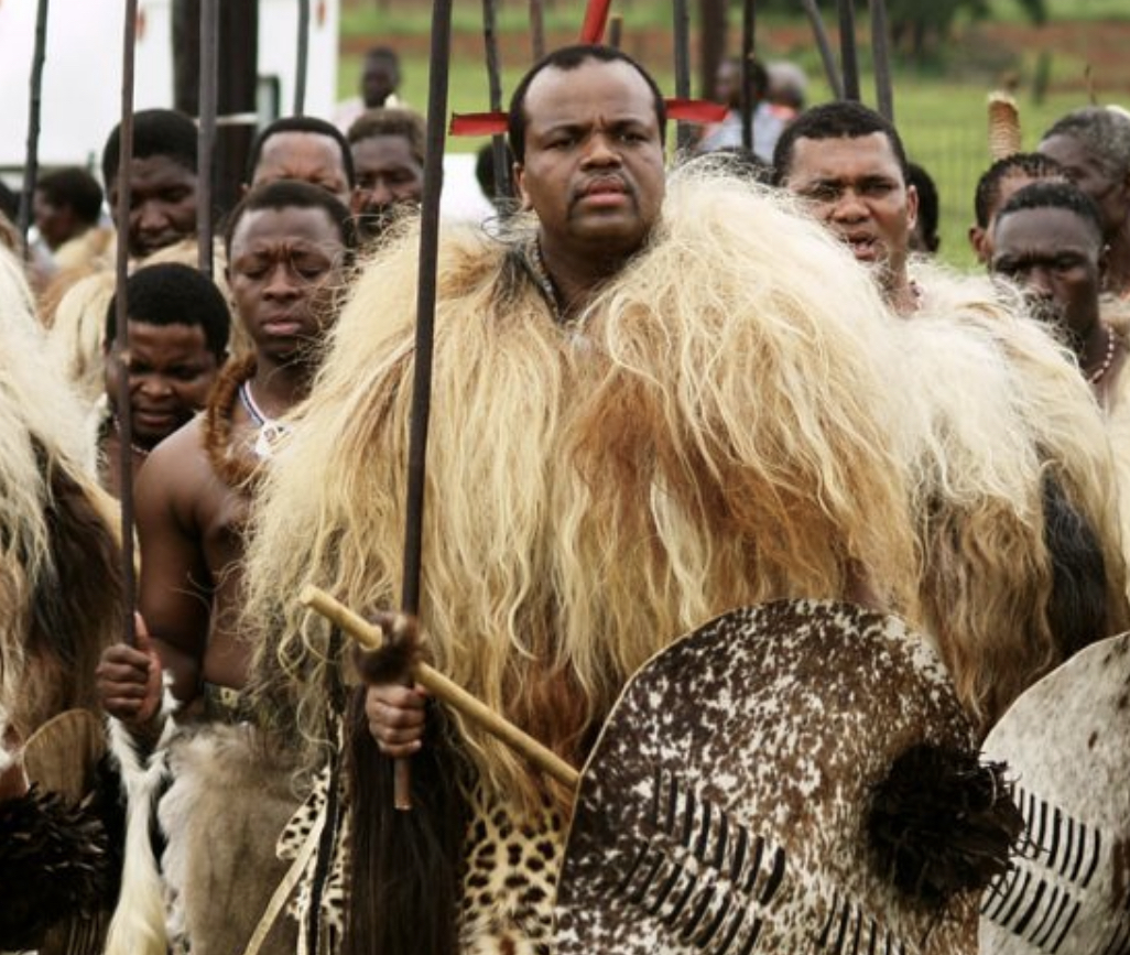 Mswati performs rituals(kukhanyisa indlela) ahead of SADC meeting.