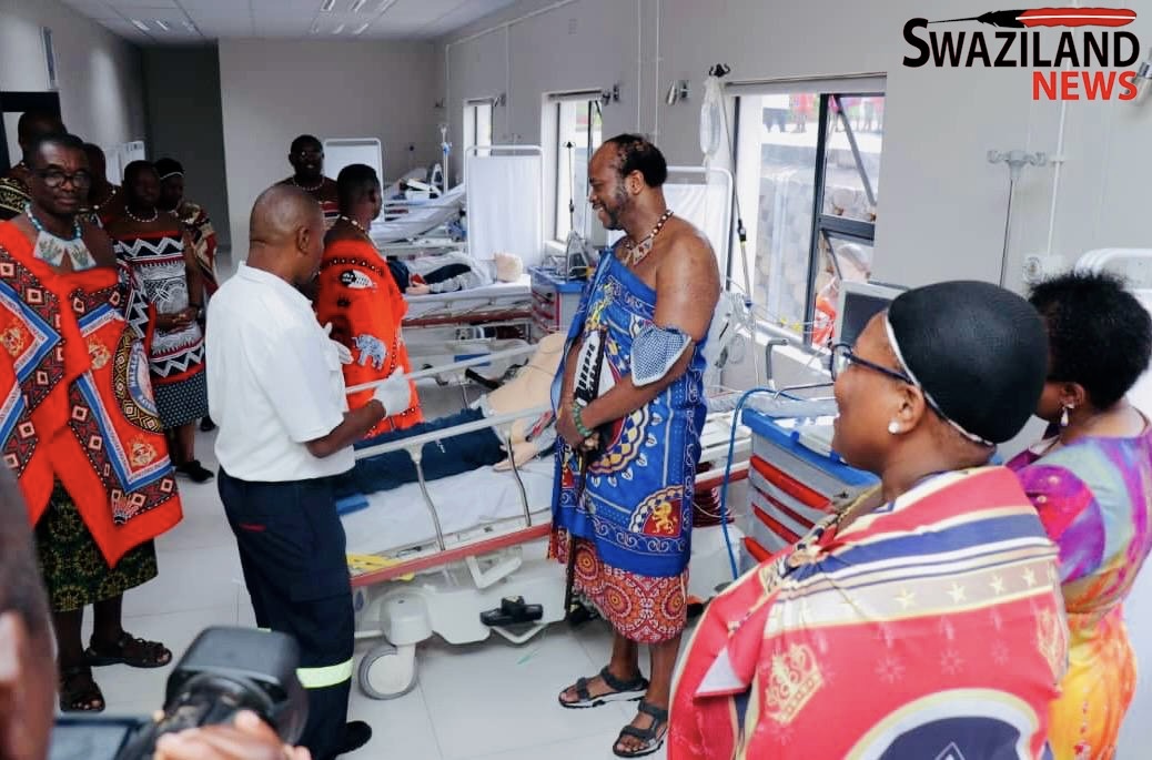 King Mswati officially opens MVA funded R2million Ntfonjeni Mshinande Stabilisation Centre, hands over R13million Ambulances.