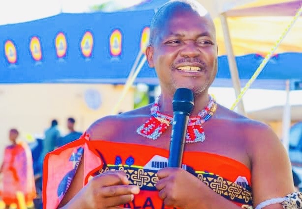 Ex-Channel S TV actor Anthony ‘Zuka’ Ntjalintjali and teacher Maggie Ginindza join Isitha, Arts and Culture CEO Stanley Dlamini urges them to respect and represent eSwatini.