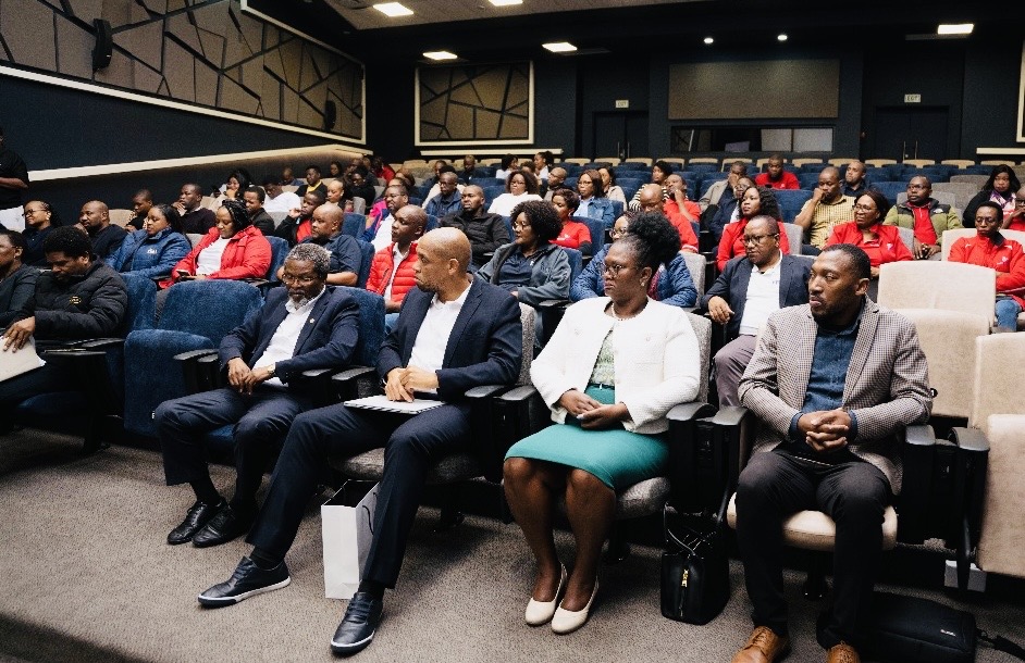 Finance Minister Neal Rijikernberg applauds partnership between Eswatini Telecoms and Revenue Service, to enhance collection of taxes.