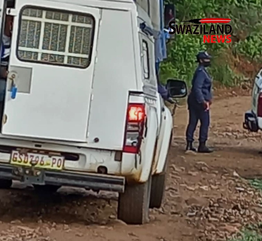 Tension looming as Mswati’s police invade Mkhitsini, terrorize citizens in search for guns.