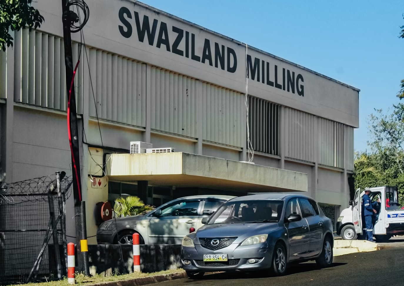 Swaziland Milling facing salary delays amid customers late payments and national cash flow challenges, Managing Director Leon Jacobsz says “it was just a matter of a few days”.