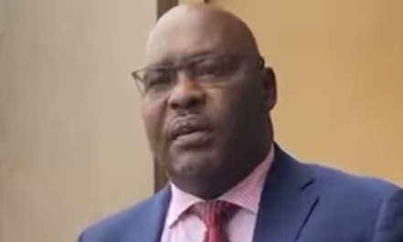 “Prime Minister Russell Mmiso Dlamini wenta kungatsi abekhona nangi-raper labantfwana nguye lowangikhumulela lama-phenti”, says rejected Government Spokesperson Alpheous Nxumalo.