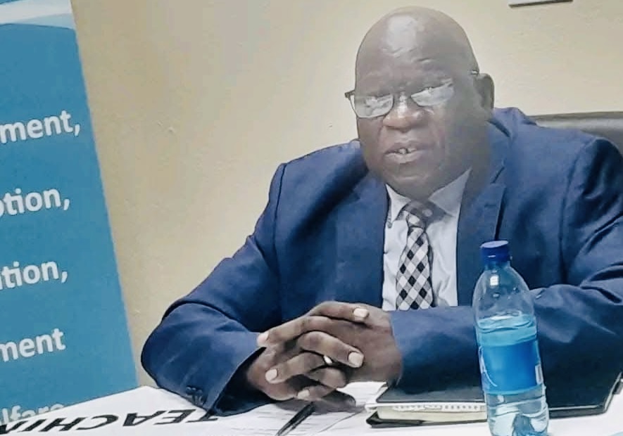 EXPOSED:Teaching Service Commission(TSC) boss Dr Amos Mahlalela collecting bribes from desperate aspiring teachers, up to R100,000.00 for already employed educators seeking to be promoted and become Headteachers.