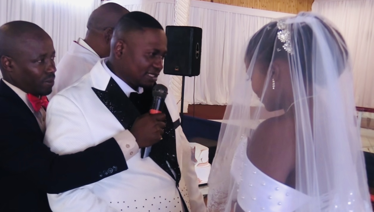 Bishop Vusumuzi Maculuve marries Tekhaya Shongwe.
