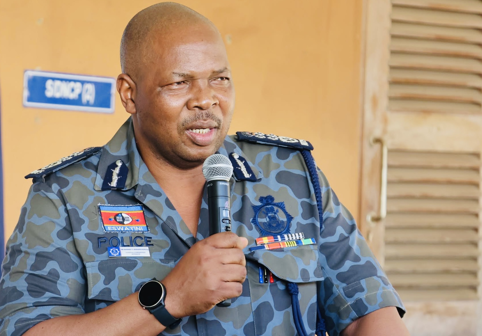 Eswatini police arrests five (5) people for alleged illegal possession of firearms.