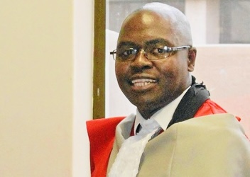 Fired Judge Mpendulo Simelane who unlawfully convicted lawyer Thulani Maseko and editor Bheki Makhubu now a member of Nyakeni uMphakatsi Inner Council (Bandlancane) and presiding over community cases.