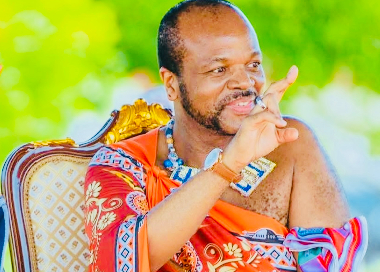 OPINION: The King owns no country, the people shall govern.