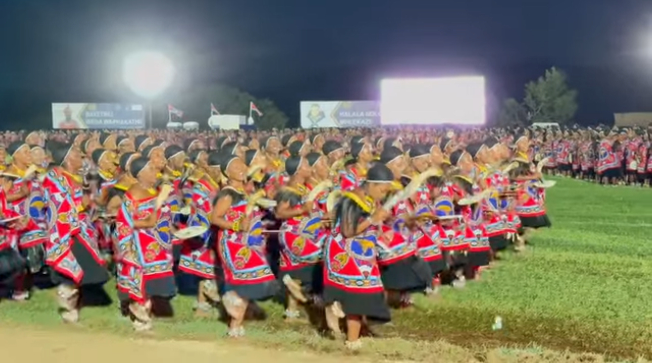 King Mswati hosting annual Buganu Ceremony at Buhleni Royal Residence, thousands of women attend event.