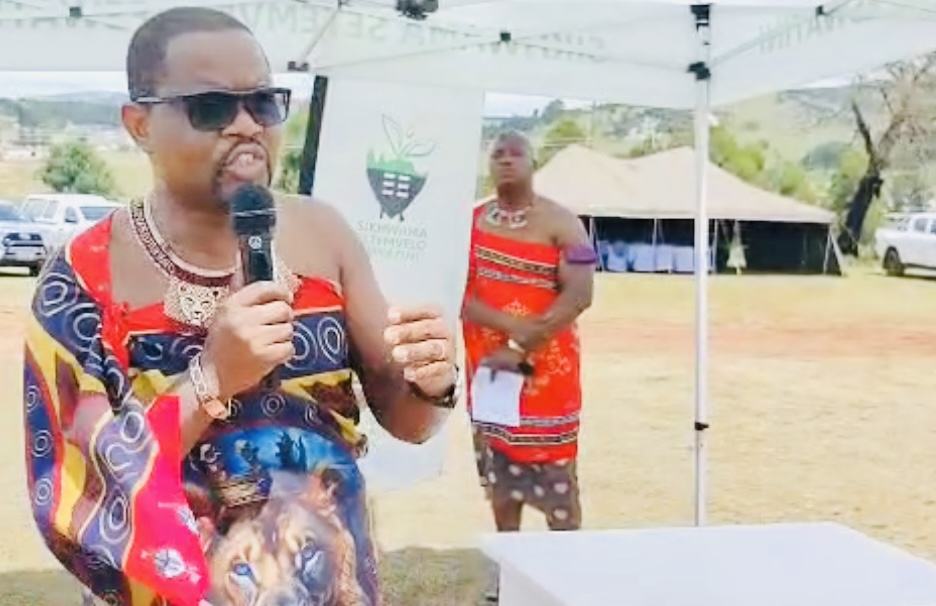  Hhukwini Member of Parliament (MP) Alec Lushaba applauds Government and Environmental Authority for plant tree for the future project.