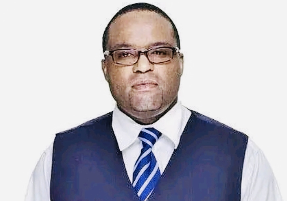 SWADEPA President Barnes Dlamini ‘dumps’ struggle for democracy after securing top judicial post at the Industrial Court, Acting President says “he asked for leave”.