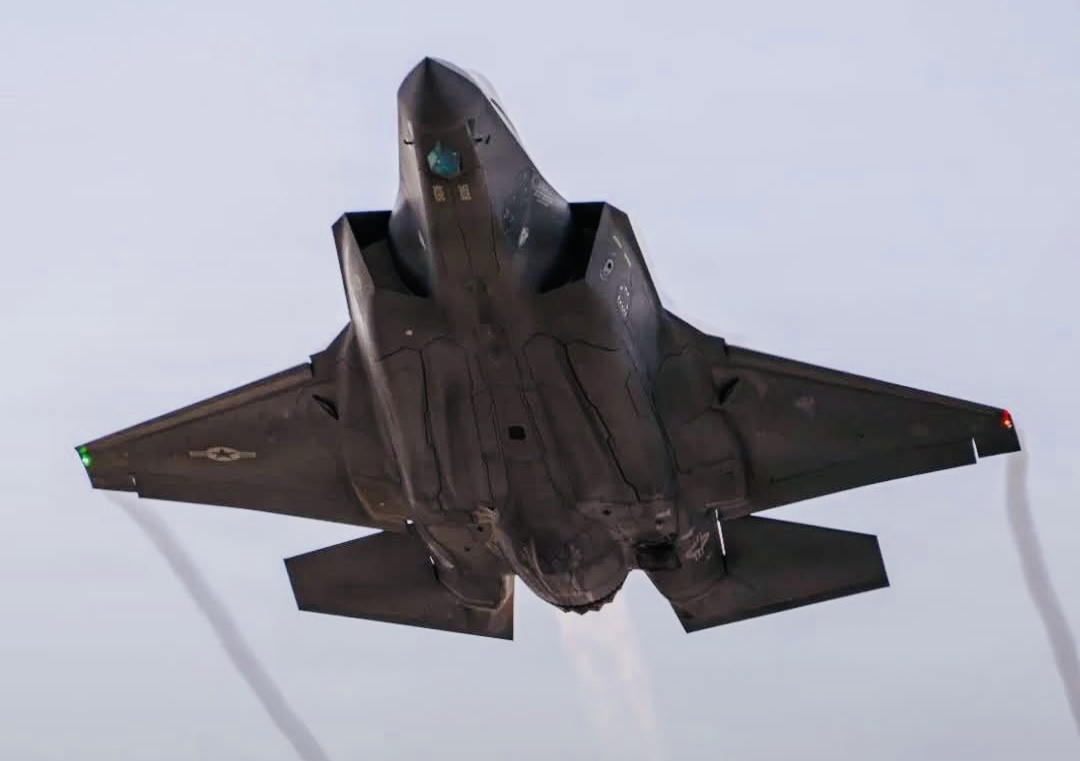 United States (US) fighter jet makes emergency landing after Iran attack.
