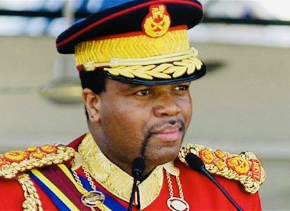 South African Federation of Trade Unions(SAFTU) Zwelinzima Vavi says King Mswati must dialogue with the pro-democracy movement and be a Constitutional Monarch or be overthrown, calls for sanctions against eSwatini.