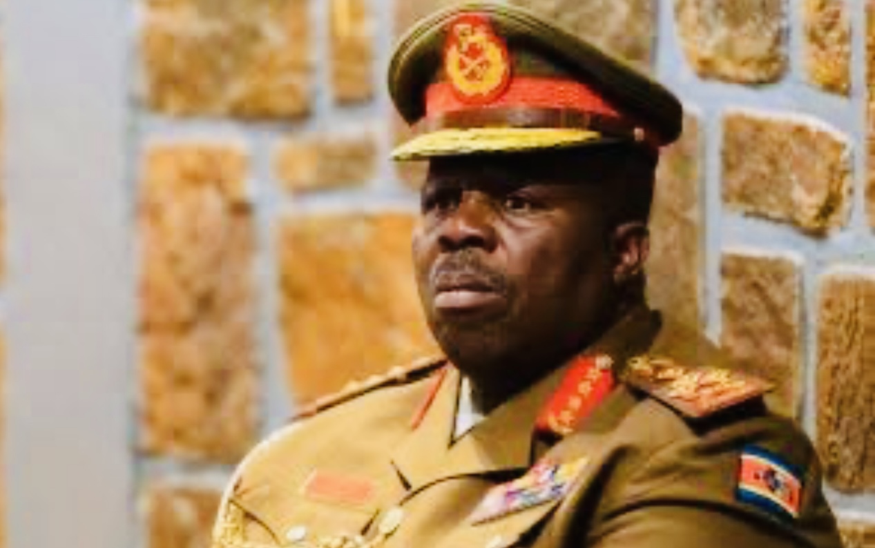 Brigadier General Zenzele ‘Ace’ Dlamini wants Army Commander arrested for unleashing soldiers to attack him with weapons, King Mswati intervenes and Moses Mashikilisane Fakudze faces suspension pending investigation.