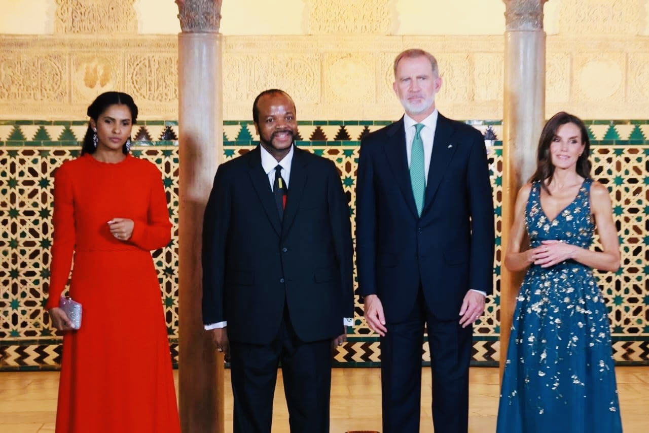 King Mswati meets Spain King Felipe VI during banquet for global leaders.