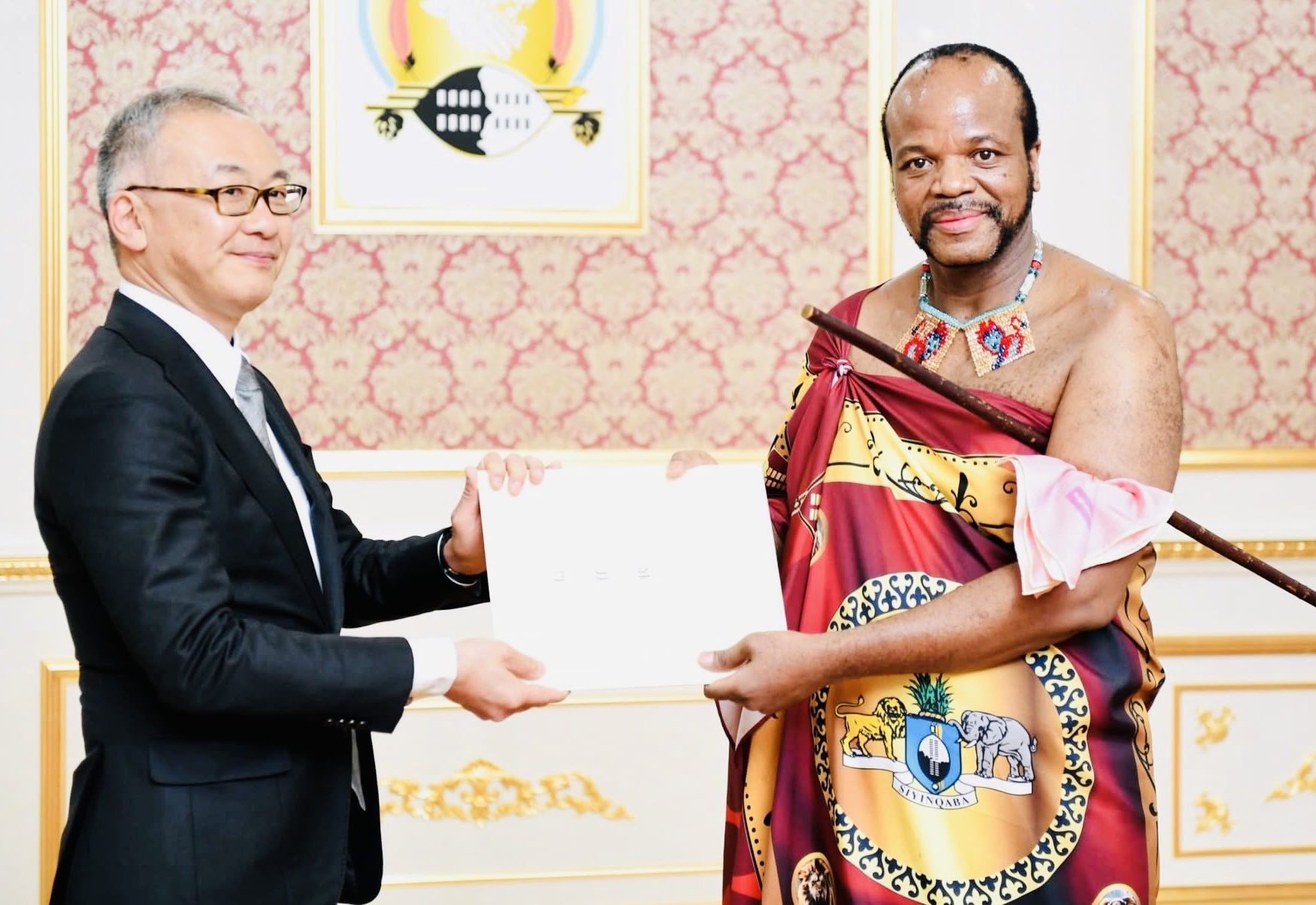 King Mswati receives letters of credence from Japan Ambassador to eSwatini Shimizu Fumio, possible health system support discussed.
