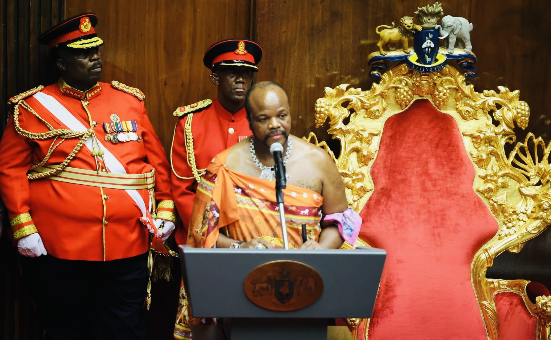 REVEALED:MPs to be lobbied by royalty to pass vote of no confidence against incompetent Prime Minister Russell Mmiso Dlamini, Spokesperson Percy Simelane says King Mswati might approve Parliament resolution.