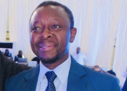 Editor Zweli Martin Dlamini says he met King’s Protocol Officer Khandlela Mdluli in a Sandton restaurant a few weeks ago, urges Foreign Minister Pholile Dlamini-Shakantu to personally grab him if she can.