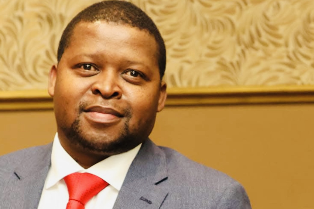 Auditor General(AG) Timothy Matsebula blasts Times for defending amid attempts to arrest SwaziPharm Director Kareem Ashraff for allegedly looting publuc funds, says drugs worth R33.9million were not delivered.