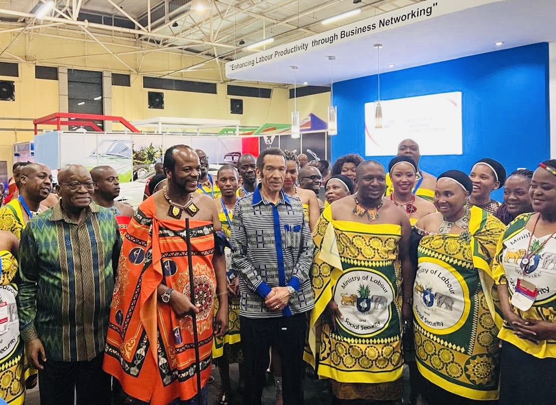 Former Botswana President Lieutenant General Ian Khama says eSwatini fast developing, pleased to see technological innovation when touring Trade Fair Stands with King Mswati.