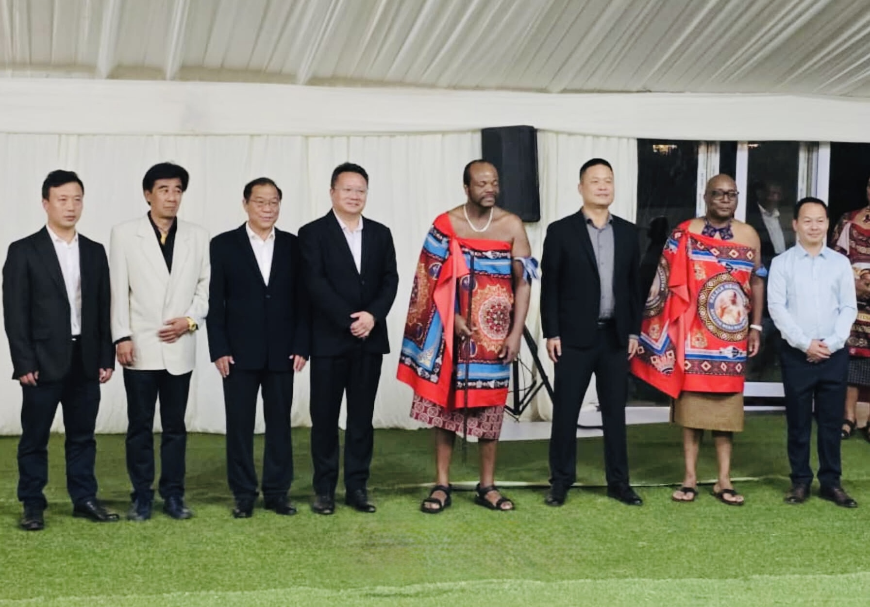 King Mswati receives uMhlanga “tetfulo” worth over R18million, applauds companies and individuals for supporting cultural events.