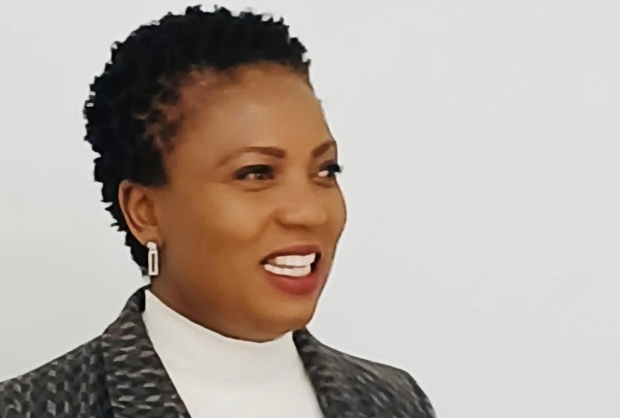 OPINION:Education Minister Owen Nxumalo in trouble, Principal Secretary(PS) Naniki Mnisi disrespecting everyone while looting and abusing Government officials and looting State resources.