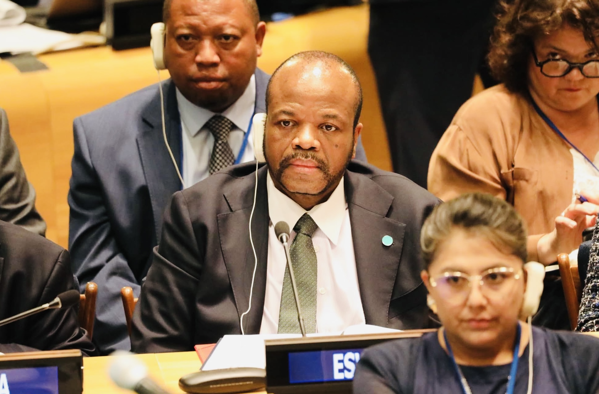 King Mswati’s UN General Assembly delegation including children to share over R50million as traveling allowances, no drugs in public hospitals and payment of Government suppliers stopped to ensure availability of funds.