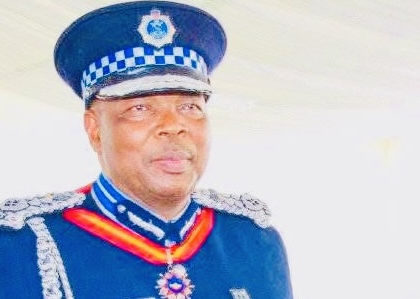 “You are soft on National Police Commissioner Vusi Masango Mr editor”, junior cops forward complaints.