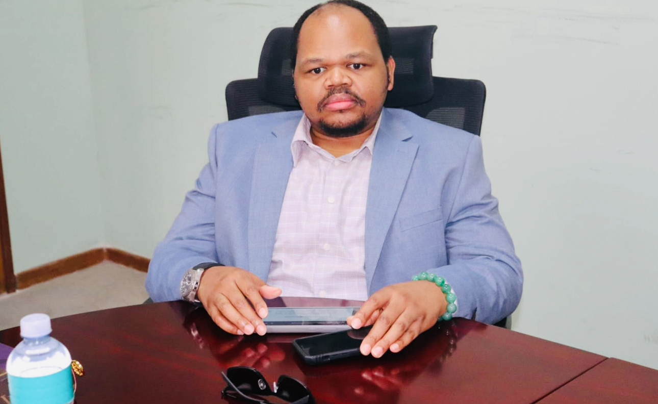 Defense and State Security Principal Secretary(PS) Prince Sicalo applauds Information Minister Savannah Maziya for empowering women in the country.