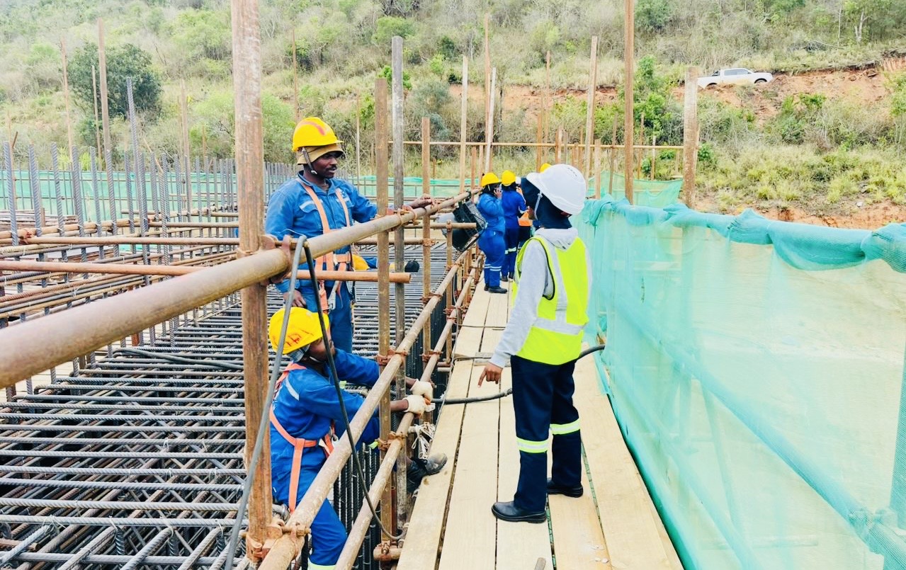 EWADE partners with Ministry of Education, trains fifty(50) Diploma graduates on construction at R2.6 billion Mpakeni Dam.