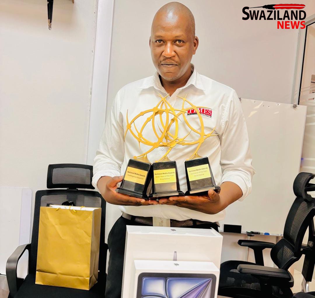 Times editor and top journalist Mbongseni Ndzimandze who investigated ‘Cat Matlala’ alleged fraudulent ID story wins all major awards in Eswatini Media Awards, walks away with cash and gadgets worth over R50,000.00.