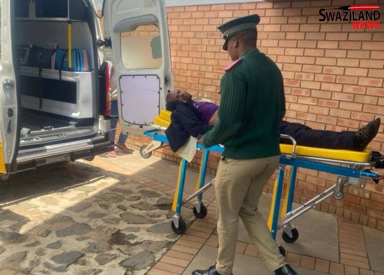 BREAKING NEWS:Pastor Bongi Phiri who sexually abused eleven(11) year-old girl sentenced to five years by Principal Magistrate Fikile Nhlabatsi, collapses and rushed to hospital.