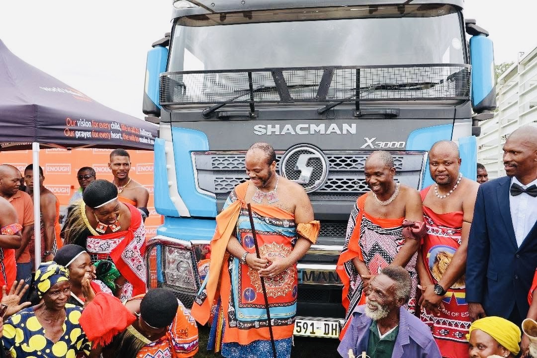 King Mswati hands over trucks worth R15million to Cooperatives under Madlangemphisi Inkhundla,wishes beneficiaries success in their projects.