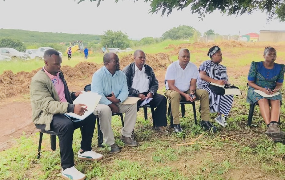 Bulandzeni residents formally informed about upcoming construction of new Pigg’s Peak-Magoga tarred road.