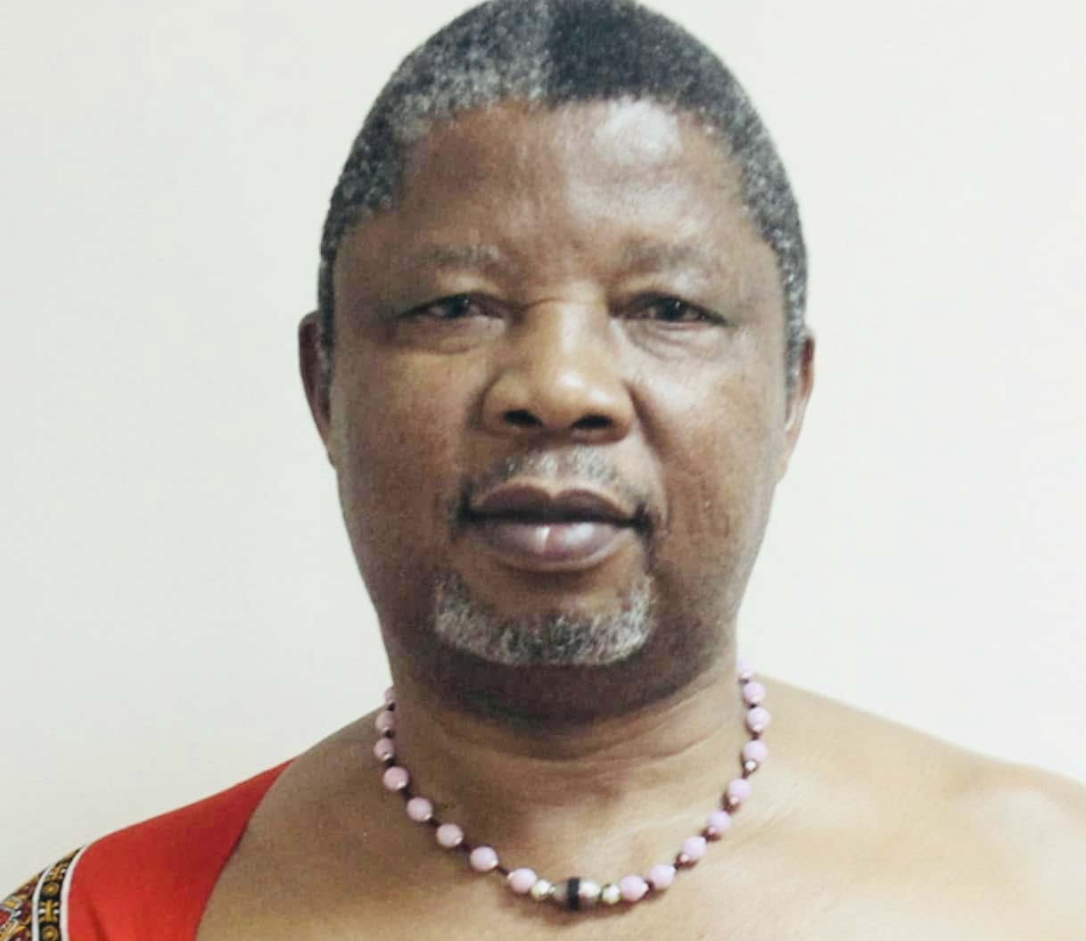 Ludzidzini and Mbekelweni Indvuna Themba Ginindza disappears with uMphakatsi stamp, residents grounded and struggling to bury relatives.