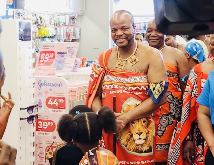King Mswati officially opens Usizo Plaza at Hosea Inkhundla do shopping in support of retail stores.