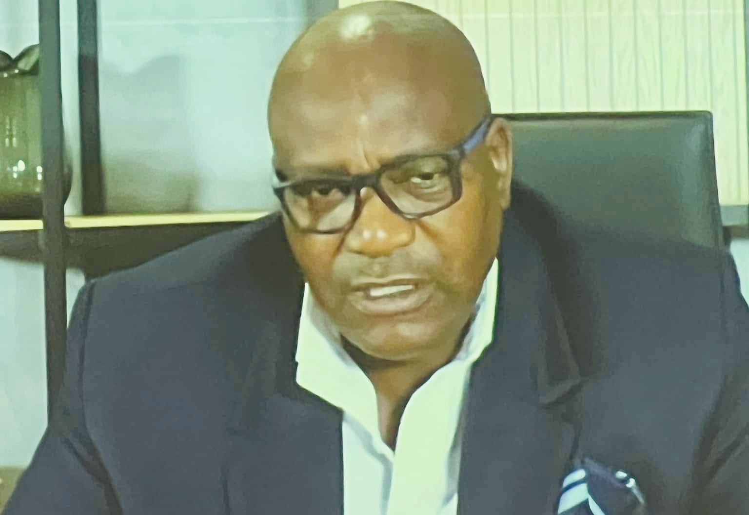 Swazi Observer editor Mbingo implicated in the stealing of over R1million, recorded saying “Board Chairman Sthofeni Ginindza can’t discipline me otherwise I will expose his alleged involvement in the killing of Victor Gamedze”.