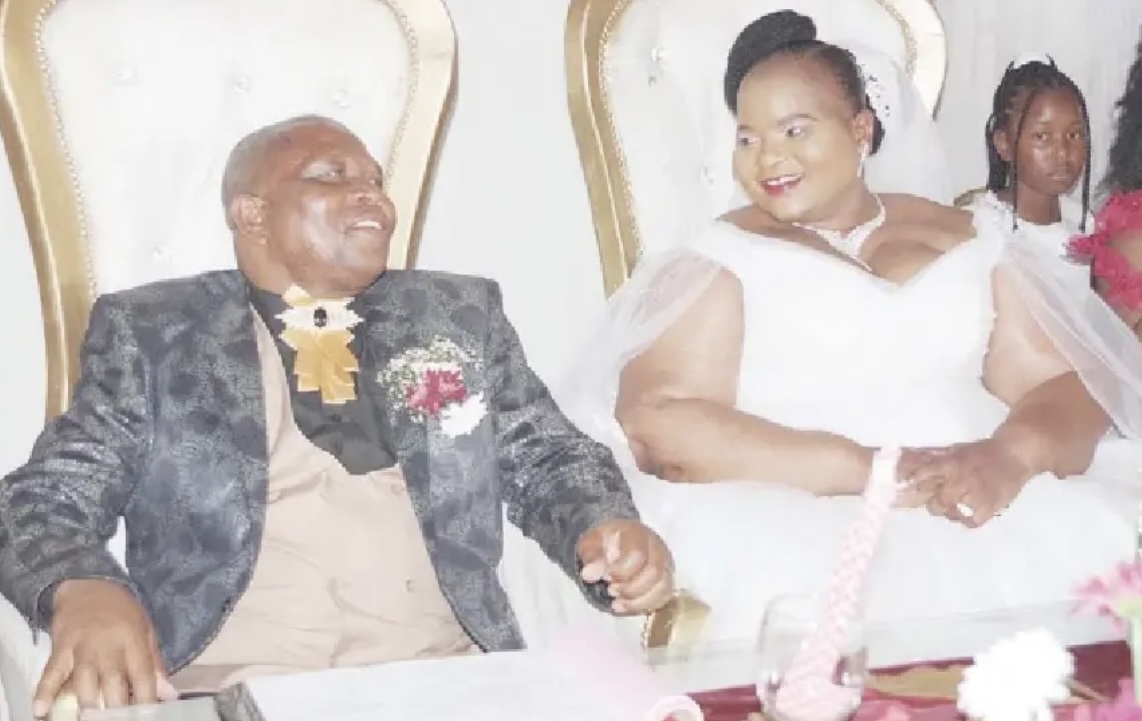 BREAKING NEWS:Apostle Vusi Vilakati divorces Police Union Secretary General Sergeant Dumsile Khumalo, tried to influence wife to stop demanding salary increament for junior officers as this amounts to challenging King.
